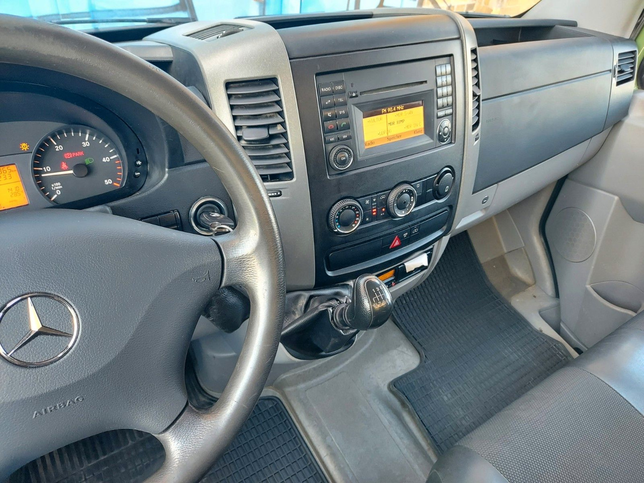 Curtain side van Mercedes-Benz Sprinter II Pritsche 316 Pritsche Klima Sandheiz: picture 14