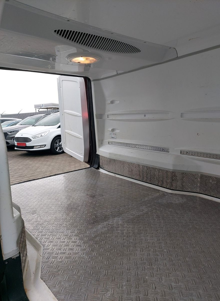 Mercedes-Benz Vito 116 CDI Lang Kühler Cooler KERSTNER 220V - Refrigerated van: picture 4 Mercedes-Benz Vito 116 CDI Lang Kühler Cooler KERSTNER 220V - Refrigerated van: picture 4