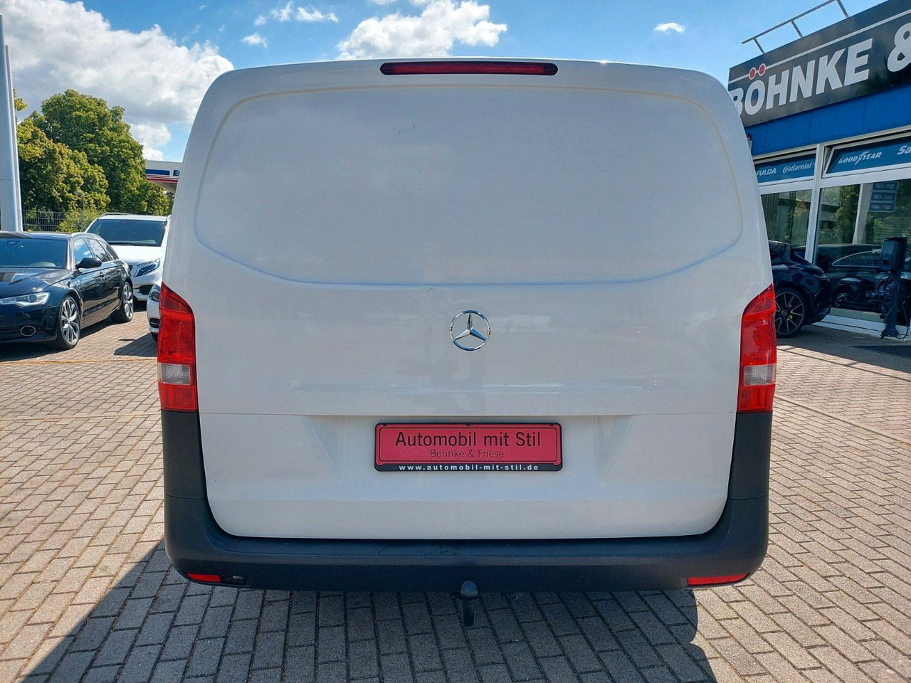 Lease a  Mercedes-Benz Vito Kasten 116 CDI Extralang Automatik Tempomat Mercedes-Benz Vito Kasten 116 CDI Extralang Automatik Tempomat: picture 8