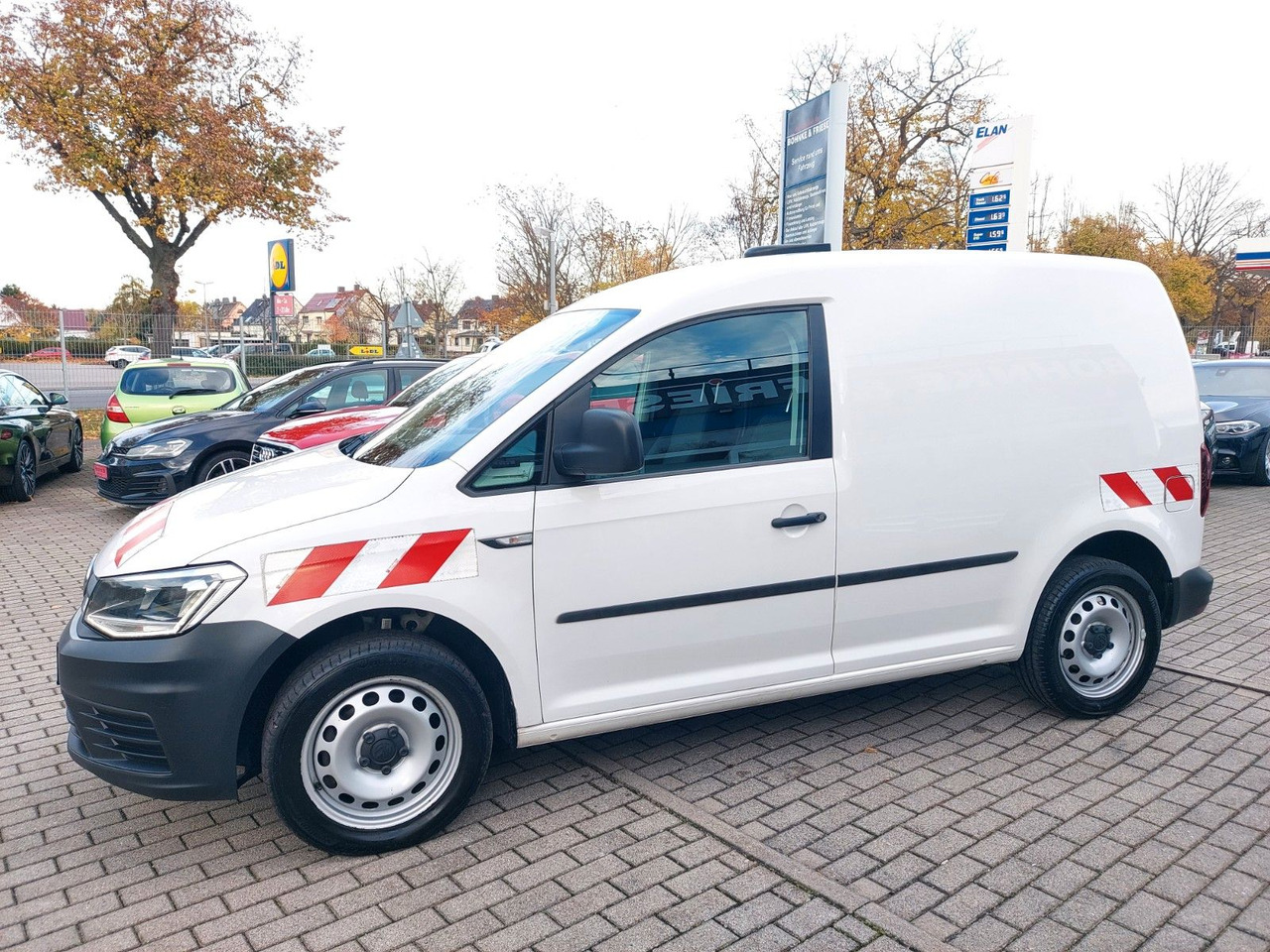 Passenger van Volkswagen Caddy Nfz Kasten BMT LED AHK 11/26 TÜV: picture 9 Passenger van Volkswagen Caddy Nfz Kasten BMT LED AHK 11/26 TÜV: picture 9