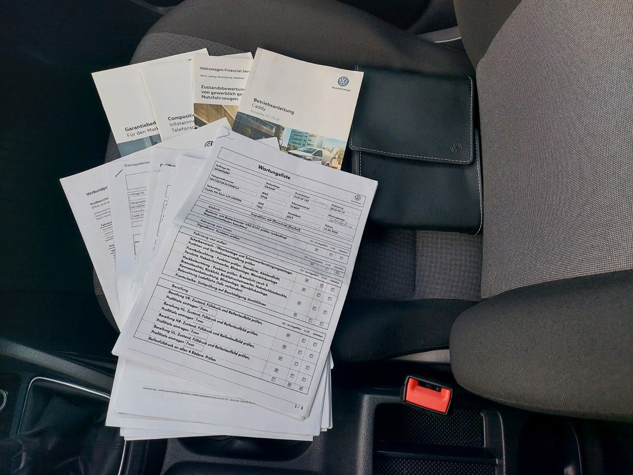 Passenger van Volkswagen Caddy Nfz Kasten BMT LED AHK 11/26 TÜV: picture 23 Passenger van Volkswagen Caddy Nfz Kasten BMT LED AHK 11/26 TÜV: picture 23