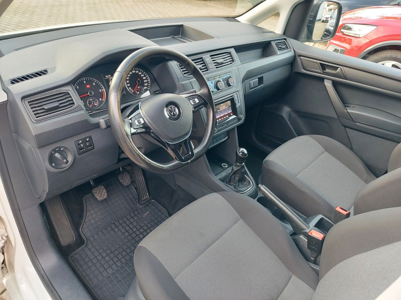 Passenger van Volkswagen Caddy Nfz Kasten BMT LED AHK 11/26 TÜV: picture 16 Passenger van Volkswagen Caddy Nfz Kasten BMT LED AHK 11/26 TÜV: picture 16