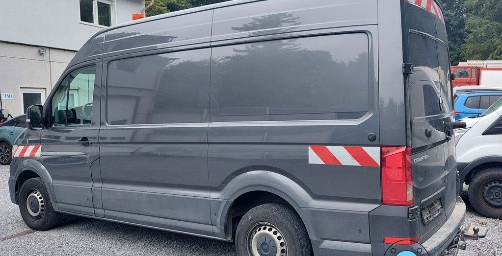 Volkswagen Crafter Kasten 35 M Lang Hochdach DSG LED AHK - Passenger van: picture 4 Volkswagen Crafter Kasten 35 M Lang Hochdach DSG LED AHK - Passenger van: picture 4