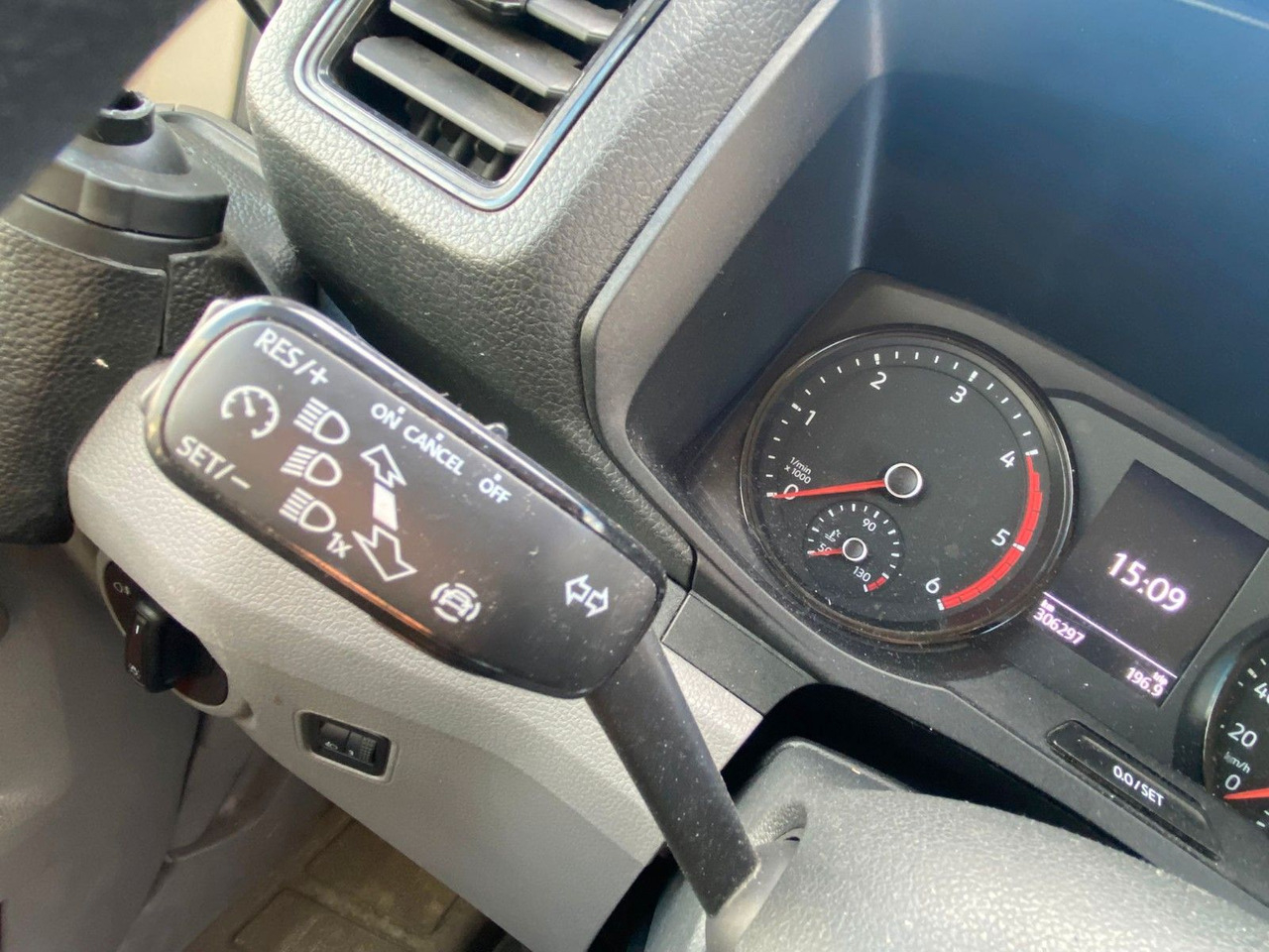 Box van Volkswagen Crafter Pritsche Koffer 35 lang Bär LBW 750: picture 17 Box van Volkswagen Crafter Pritsche Koffer 35 lang Bär LBW 750: picture 17