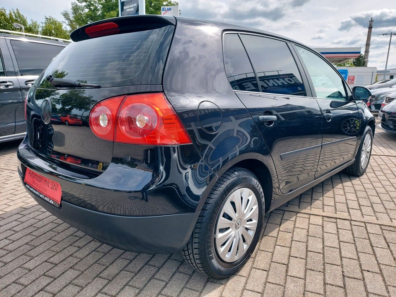 Volkswagen Golf V Lim. Golf 5 Trend Klima 8x Räder - Car: picture 4 Volkswagen Golf V Lim. Golf 5 Trend Klima 8x Räder - Car: picture 4