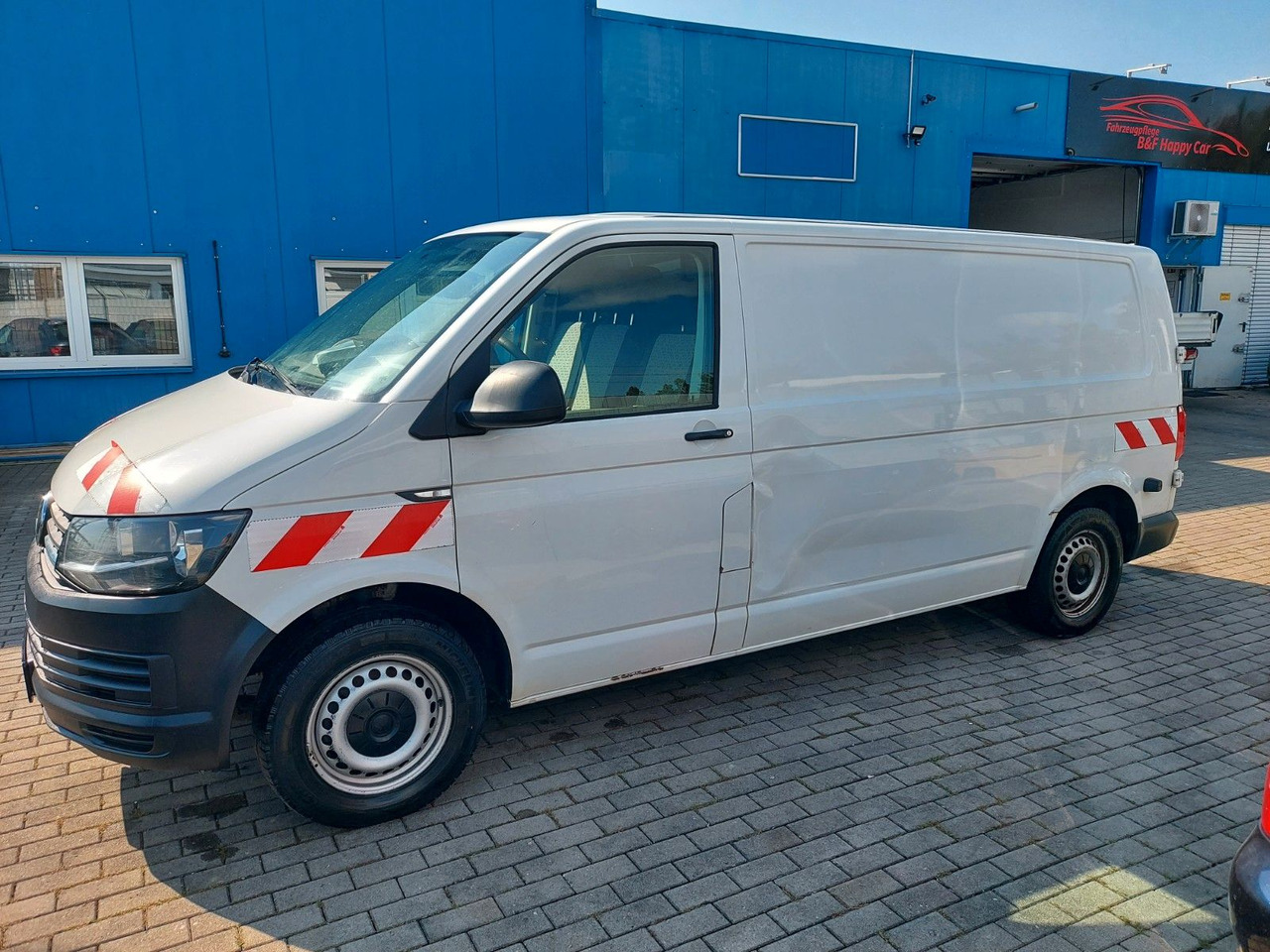 Passenger van Volkswagen T6 Transporter Kasten Kombi lang Motorschaden: picture 10 Passenger van Volkswagen T6 Transporter Kasten Kombi lang Motorschaden: picture 10