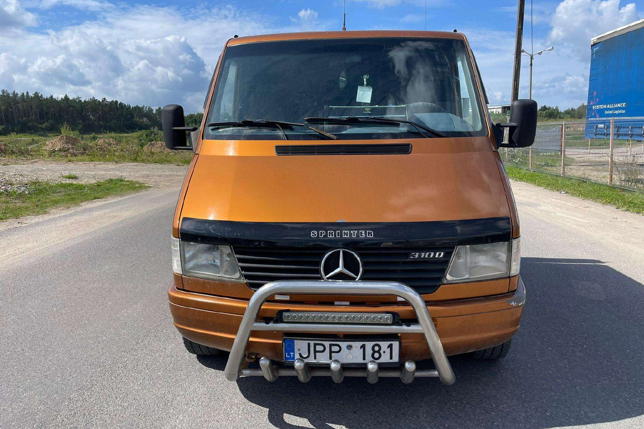 Mercedes-Benz 310 - Panel van: picture 5 Mercedes-Benz 310 - Panel van: picture 5