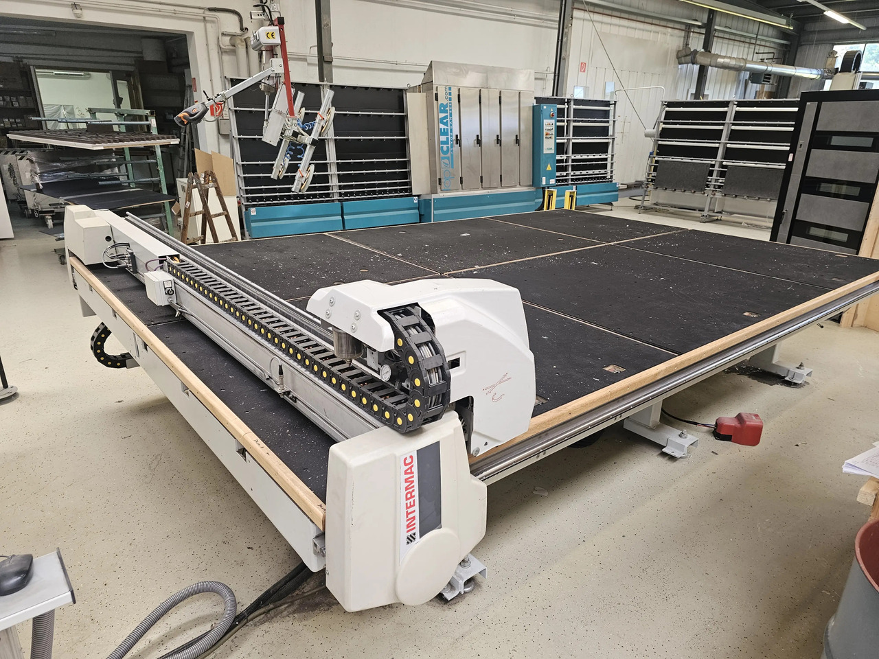 1 Stk. CNC Glasplatten Schneideanlage (Intermac) - Machine tool: picture 1 1 Stk. CNC Glasplatten Schneideanlage (Intermac) - Machine tool: picture 1