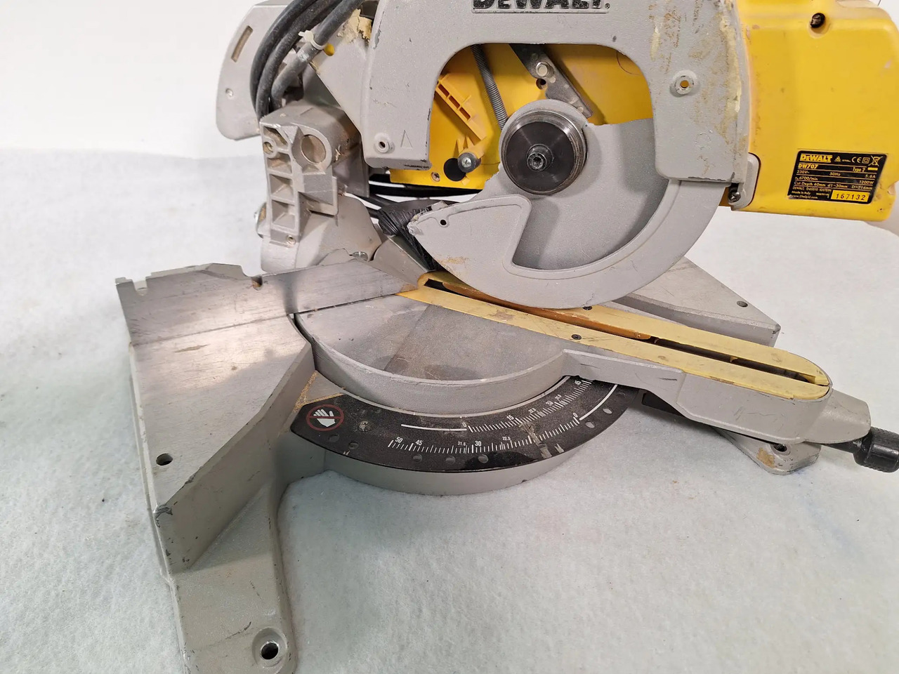 1 Stk. Kappsäge (DeWalt) - Machine tool: picture 2 1 Stk. Kappsäge (DeWalt) - Machine tool: picture 2