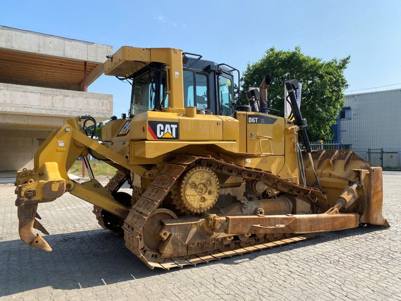 Lease a Caterpillar D6T NVT Caterpillar D6T NVT: picture 14