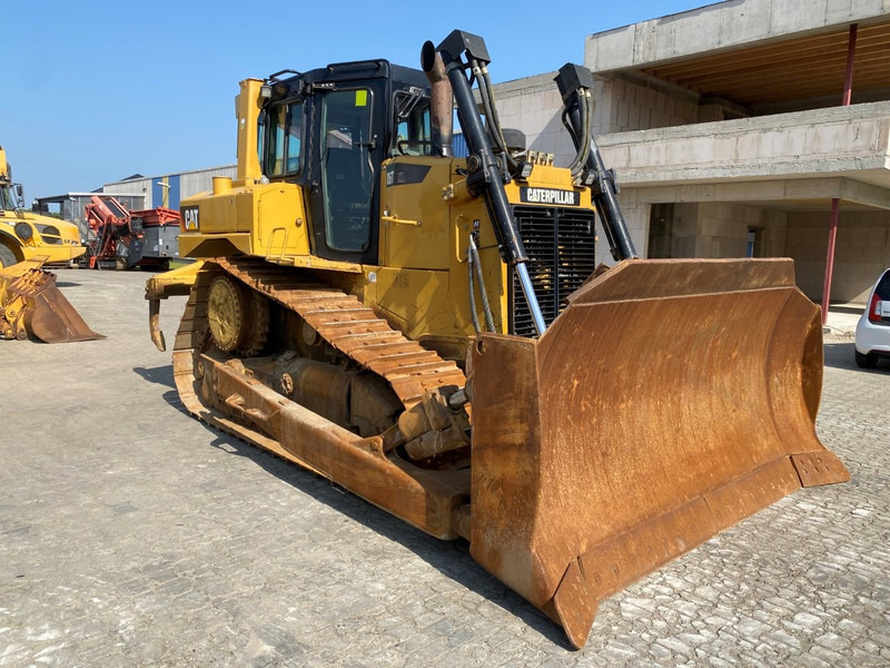 Lease a Caterpillar D6T NVT Caterpillar D6T NVT: picture 13