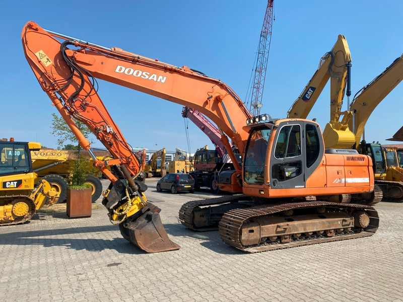 Doosan DX 225 LC-3 NVT - Crawler excavator: picture 3 Doosan DX 225 LC-3 NVT - Crawler excavator: picture 3