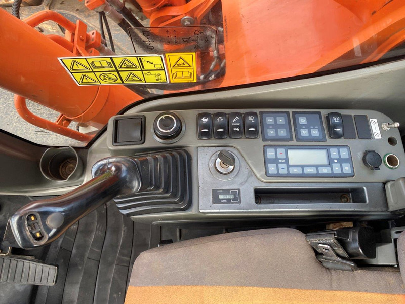 Crawler excavator Doosan DX 255 LC NVT: picture 6