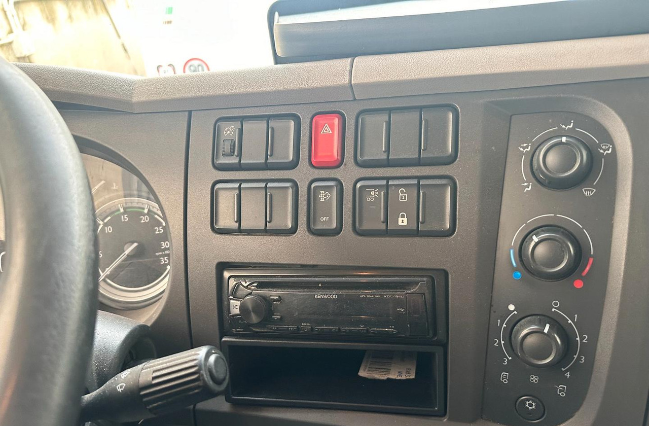 Daf lf 45 220 centina sponda euro 6 - Curtainsider truck: picture 5 Daf lf 45 220 centina sponda euro 6 - Curtainsider truck: picture 5