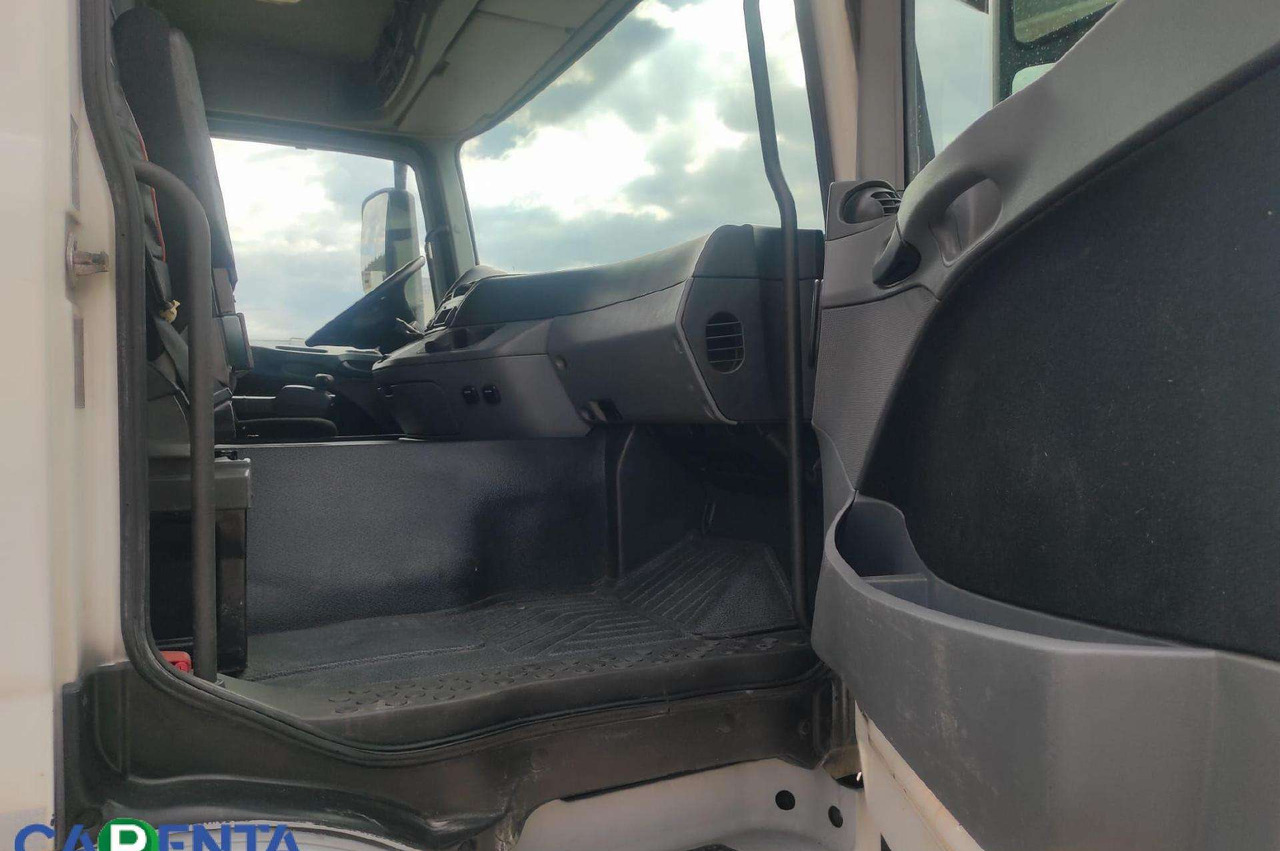 Refrigerator truck Mercedes-Benz ACTROS 1832: picture 15