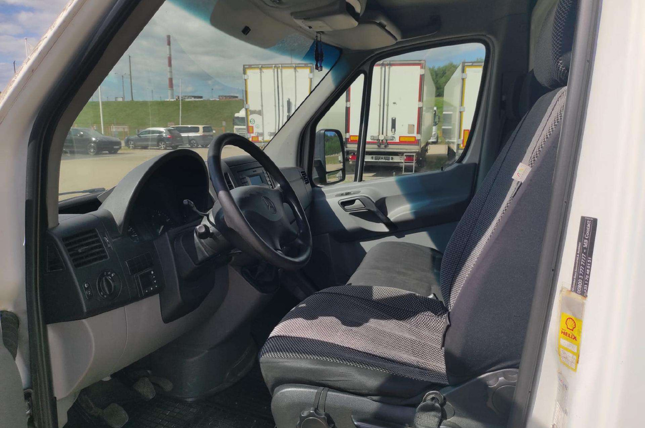 Mercedes-Benz Sprinter - Panel van: picture 5 Mercedes-Benz Sprinter - Panel van: picture 5