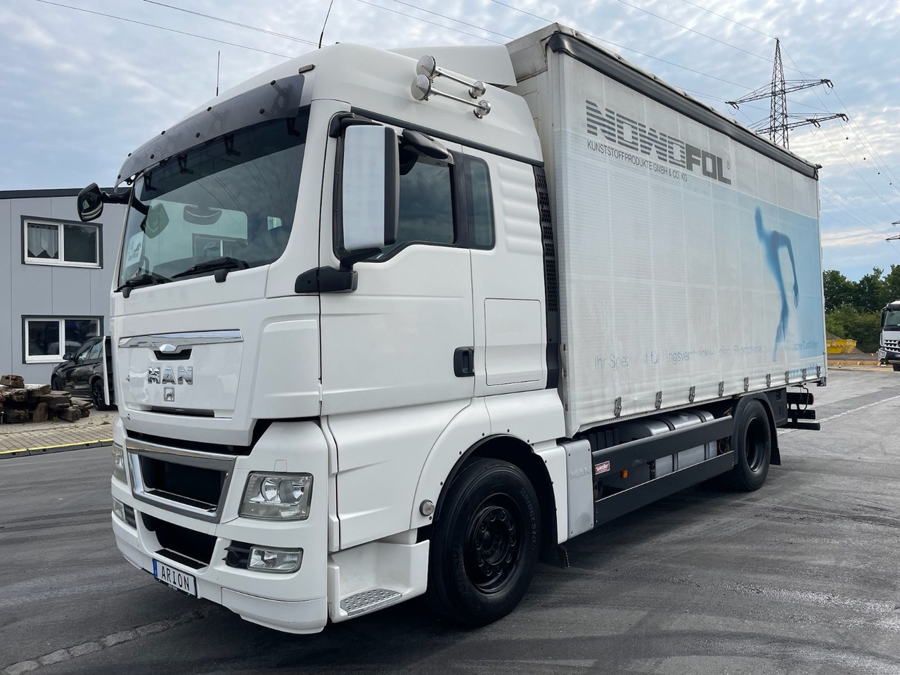 MAN TGX 18.440 4x2 BL Pritsche+Plane/AC/2xBett/EU5 - Curtainsider truck: picture 3 MAN TGX 18.440 4x2 BL Pritsche+Plane/AC/2xBett/EU5 - Curtainsider truck: picture 3
