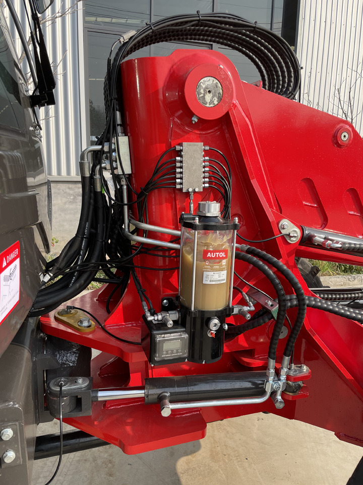 JIELI JL25T I am looking for a distributor:) - Telescopic wheel loader: picture 4 JIELI JL25T I am looking for a distributor:) - Telescopic wheel loader: picture 4