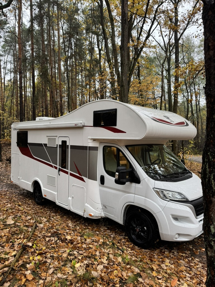 Rimor Seal 695 - Alcove motorhome: picture 2 Rimor Seal 695 - Alcove motorhome: picture 2