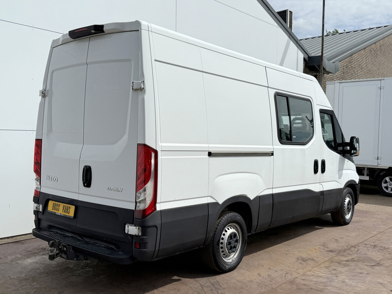 Iveco Daily 35S14 2.3 L2H2 Dubbele Cabine 7 Stoelen Mixto DoKa Airco Cruise Control Trekhaak 3.5t Lucht geveerde stoel - Panel van, Combi van: picture 3 Iveco Daily 35S14 2.3 L2H2 Dubbele Cabine 7 Stoelen Mixto DoKa Airco Cruise Control Trekhaak 3.5t Lucht geveerde stoel - Panel van, Combi van: picture 3