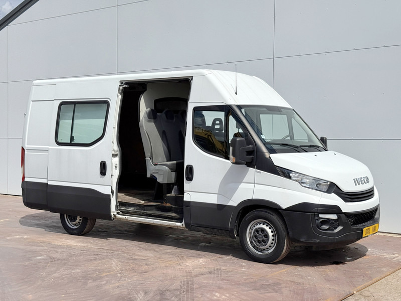 Iveco Daily 35S14 2.3 L2H2 Dubbele Cabine 7 Stoelen Mixto DoKa Airco Cruise Control Trekhaak 3.5t Lucht geveerde stoel - Panel van, Combi van: picture 5 Iveco Daily 35S14 2.3 L2H2 Dubbele Cabine 7 Stoelen Mixto DoKa Airco Cruise Control Trekhaak 3.5t Lucht geveerde stoel - Panel van, Combi van: picture 5