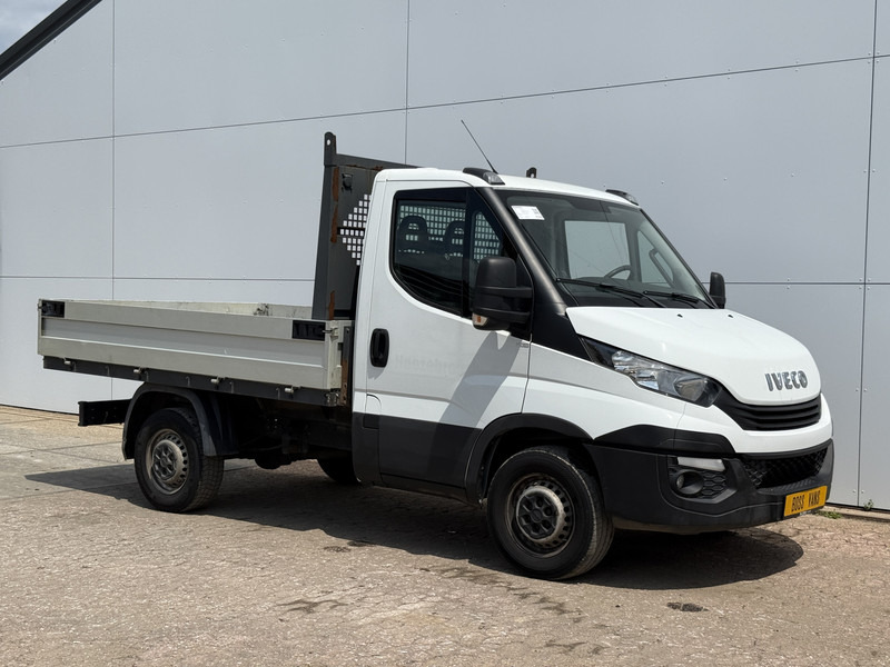 Iveco Daily 35S14 2.3 Open Laadbak Pritische Airco Cruise Control Lucht Geveerde Stoel - Flatbed van: picture 4 Iveco Daily 35S14 2.3 Open Laadbak Pritische Airco Cruise Control Lucht Geveerde Stoel - Flatbed van: picture 4