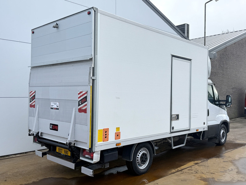 Iveco Daily 35S16 2.3 Automaat Laadklep LED Climate Control Cruise Control Standkachel Camera Navigatie Koffer Bakwagen Meubelbak - Box van: picture 3 Iveco Daily 35S16 2.3 Automaat Laadklep LED Climate Control Cruise Control Standkachel Camera Navigatie Koffer Bakwagen Meubelbak - Box van: picture 3