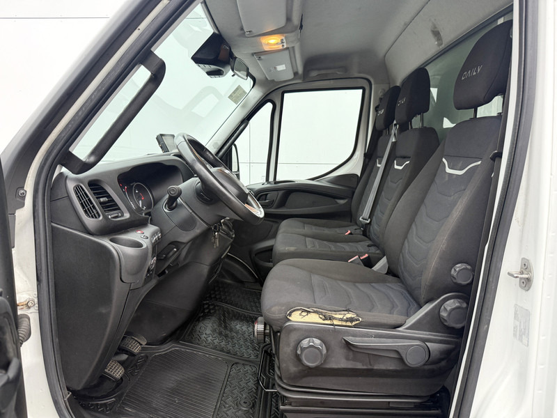 Lease a Iveco Daily Daily 70C18 3.0 *Service bus / Inbouw* LED Climate Control Cruise Control Tachograaf Standkachel Trekhaak Camera Stoelverwarming Iveco Daily Daily 70C18 3.0 *Service bus / Inbouw* LED Climate Control Cruise Control Tachograaf Standkachel Trekhaak Camera Stoelverwarming: picture 6