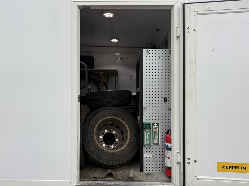 Lease a Iveco Daily Daily 70C18 3.0 *Service bus / Inbouw* LED Climate Control Cruise Control Tachograaf Standkachel Trekhaak Camera Stoelverwarming Iveco Daily Daily 70C18 3.0 *Service bus / Inbouw* LED Climate Control Cruise Control Tachograaf Standkachel Trekhaak Camera Stoelverwarming: picture 9