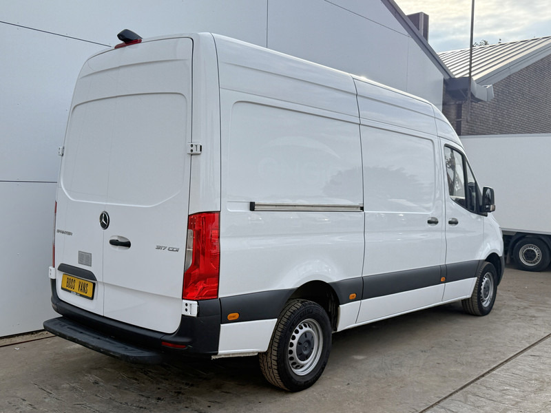 Mercedes-Benz Sprinter 317 1.9 CDI Automaat L2H2 Climate Control Cruise Control Carplay Camera - Panel van: picture 3 Mercedes-Benz Sprinter 317 1.9 CDI Automaat L2H2 Climate Control Cruise Control Carplay Camera - Panel van: picture 3
