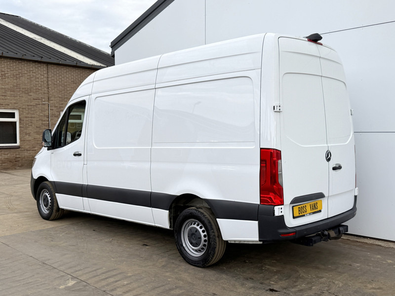 Mercedes-Benz Sprinter 317 1.9 CDI L2H2 Climate Control Cruise Control Camera ESP Lane Assist Trekhaak - Panel van: picture 2 Mercedes-Benz Sprinter 317 1.9 CDI L2H2 Climate Control Cruise Control Camera ESP Lane Assist Trekhaak - Panel van: picture 2