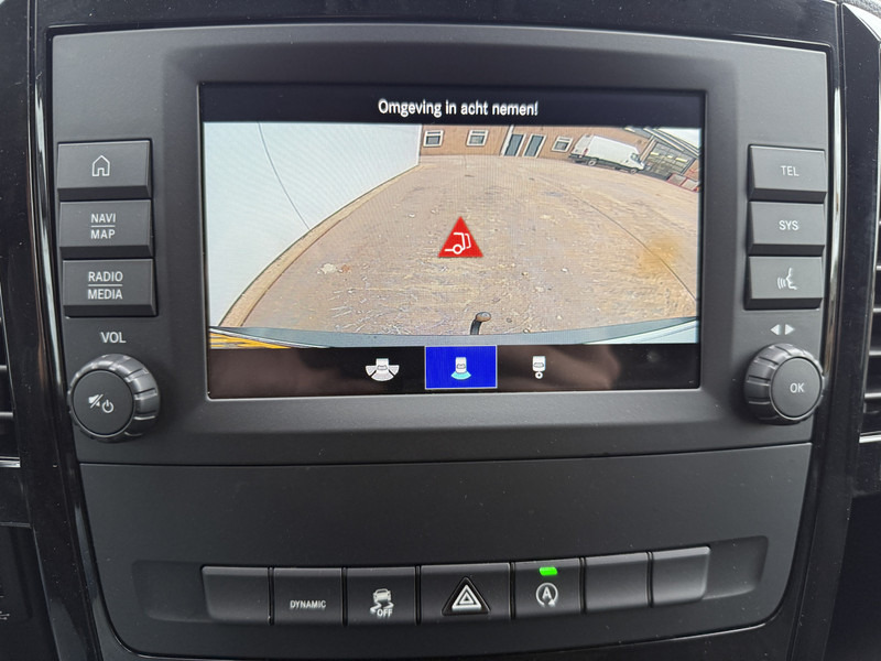Small van Mercedes-Benz Vito 114 2.1 CDI Automaat L2H1 Climate Control Cruise Control Camera Navigatie Trekhaak Parkeersensoren Stoelverwarming: picture 17