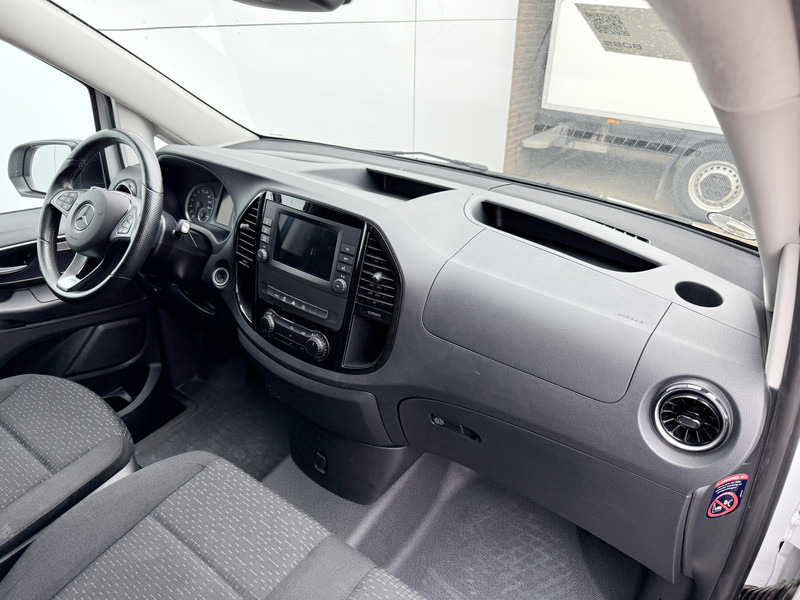 Small van Mercedes-Benz Vito 114 2.1 CDI Automaat L2H1 Climate Control Cruise Control Camera Navigatie Trekhaak Parkeersensoren Stoelverwarming: picture 9