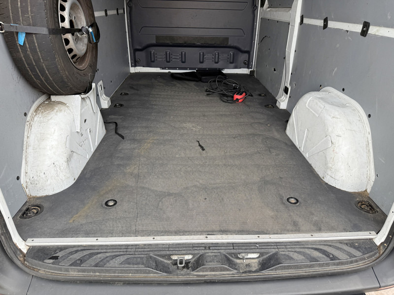 Panel van, Electric van Mercedes-Benz eSprinter 312 L2H2 Elektrisch 41kWh 120km WLTP Climate Control Camera Stoelverwarming: picture 13