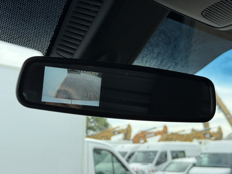Panel van, Electric van Mercedes-Benz eSprinter 312 L2H2 Elektrisch 41kWh 120km WLTP Climate Control Camera Stoelverwarming: picture 16