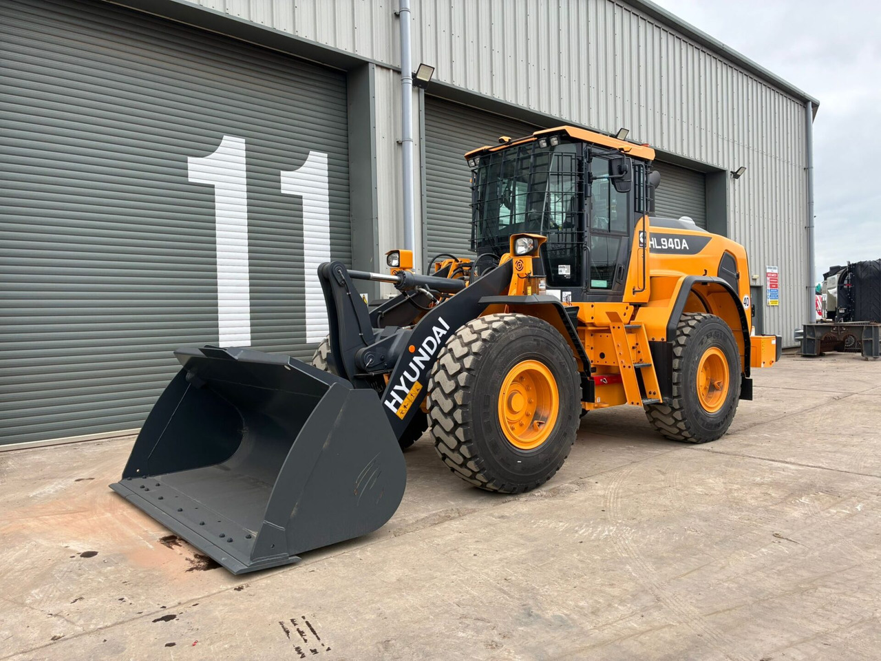 Hyundai HL940A - Wheel loader: picture 1 Hyundai HL940A - Wheel loader: picture 1