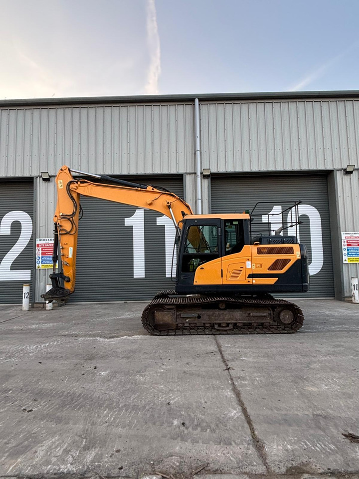 Hyundai HX140L - Crawler excavator: picture 2 Hyundai HX140L - Crawler excavator: picture 2