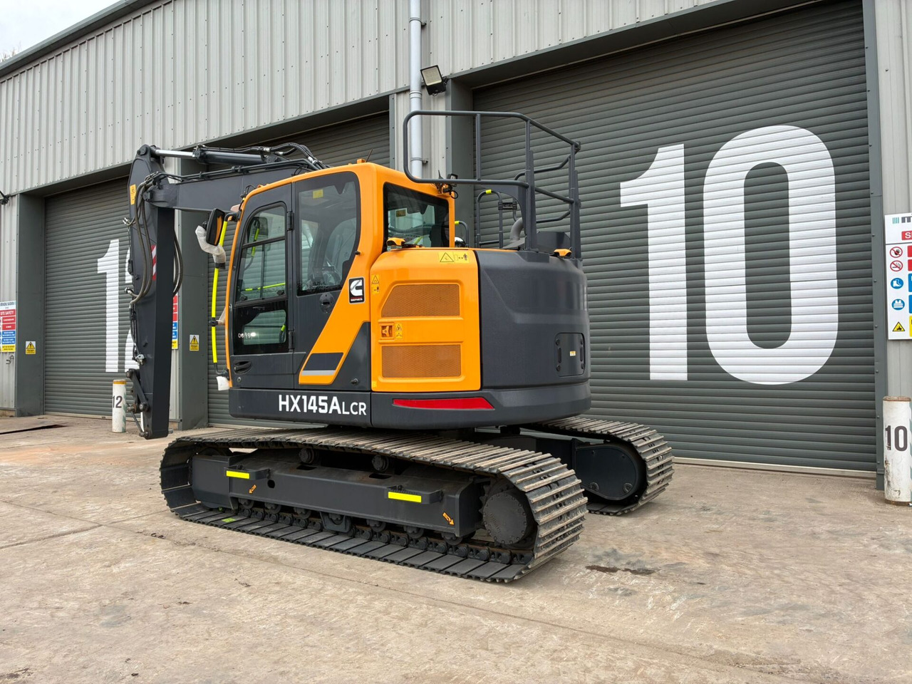 Hyundai HX145ALCR - Crawler excavator: picture 3 Hyundai HX145ALCR - Crawler excavator: picture 3