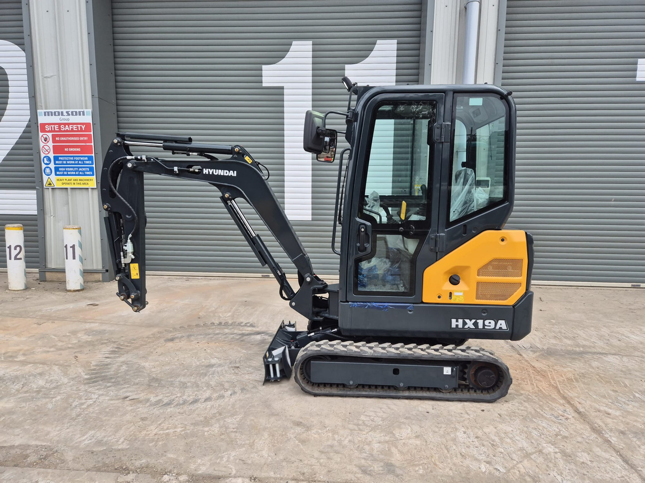 Hyundai HX19A - Mini excavator: picture 2 Hyundai HX19A - Mini excavator: picture 2