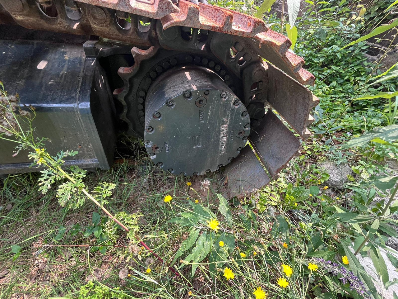 Lease a  Hyundai HX235 LCR DZ 15M High Reach Hyundai HX235 LCR DZ 15M High Reach: picture 14