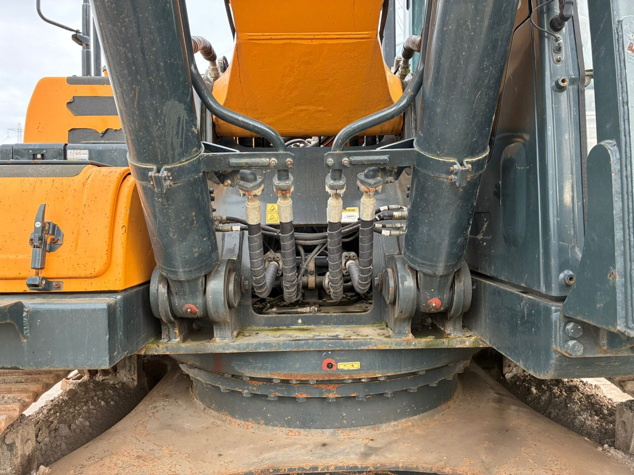 Crawler excavator Hyundai HX380: picture 20