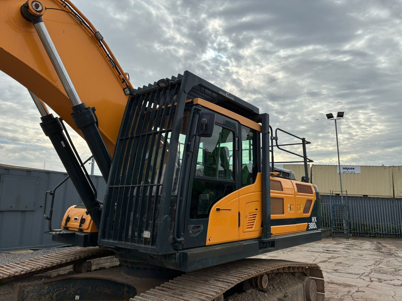 Crawler excavator Hyundai HX380: picture 15