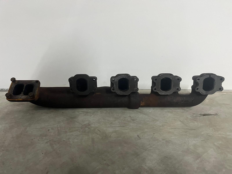 Liebherr A974 / P974 / R942 / R944 / R974 - A 974 / P 974 / R 942 / R 944 / R 974 - Engine and parts: picture 2 Liebherr A974 / P974 / R942 / R944 / R974 - A 974 / P 974 / R 942 / R 944 / R 974 - Engine and parts: picture 2