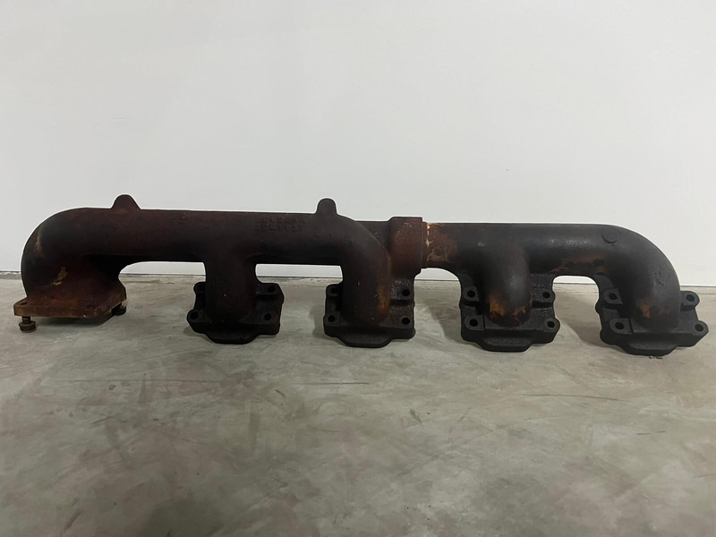 Liebherr A974 / P974 / R942 / R944 / R974 - A 974 / P 974 / R 942 / R 944 / R 974 - Engine and parts: picture 1 Liebherr A974 / P974 / R942 / R944 / R974 - A 974 / P 974 / R 942 / R 944 / R 974 - Engine and parts: picture 1