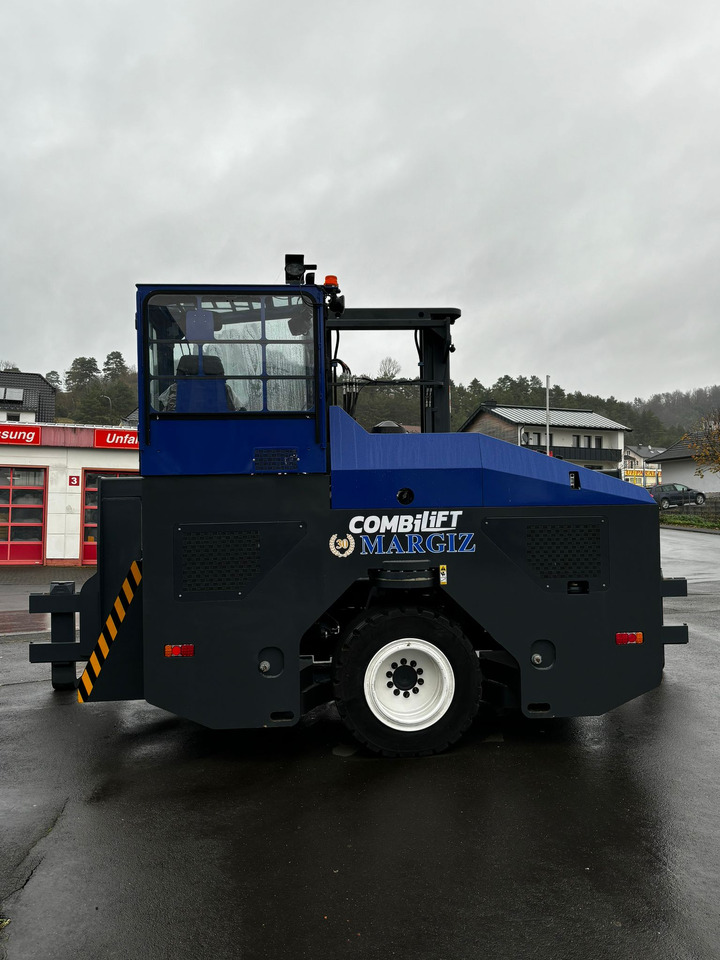 COMBILIFT C14000J - 4-way reach truck: picture 4 COMBILIFT C14000J - 4-way reach truck: picture 4