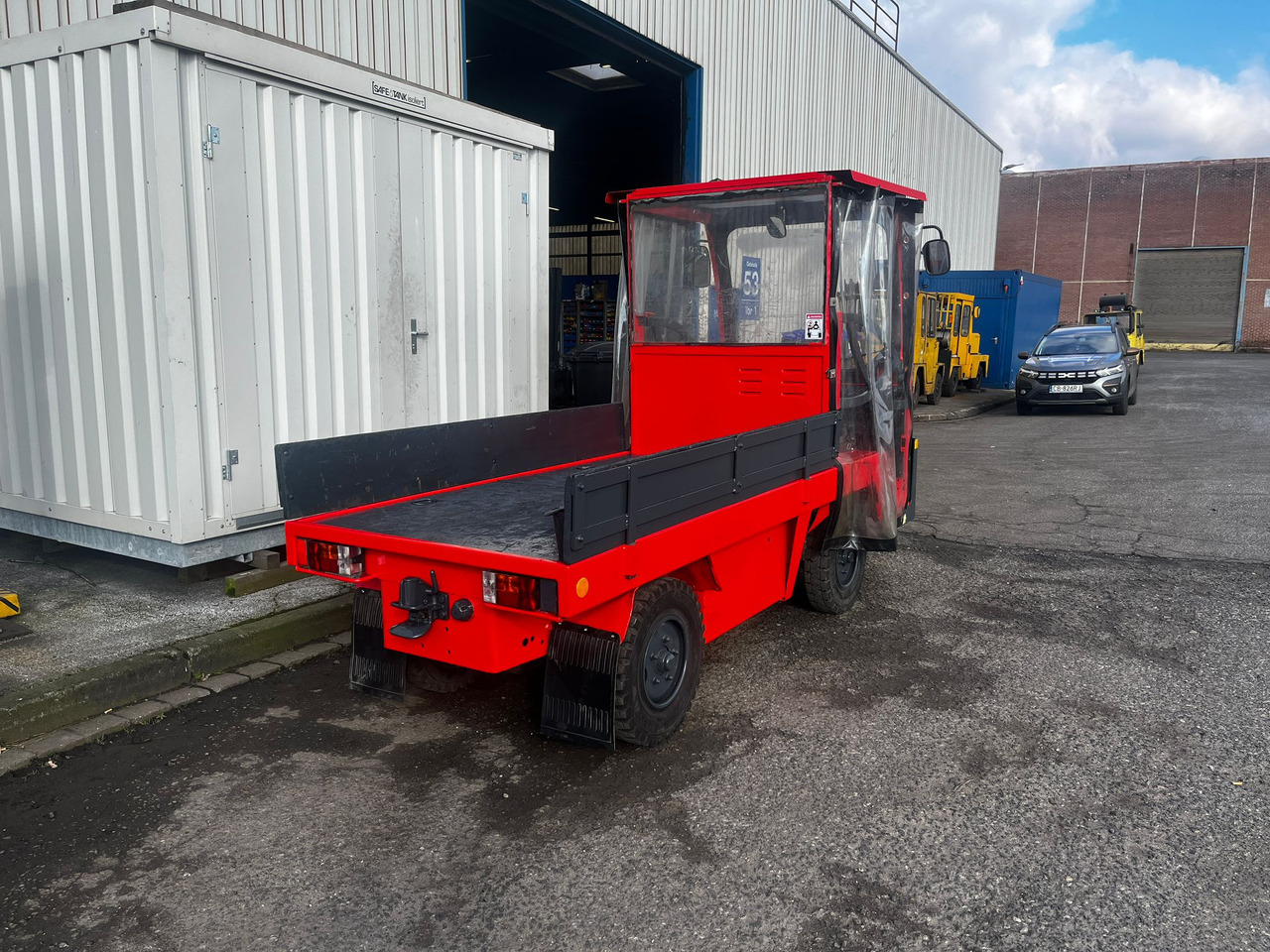LINDE W12 - Tow tractor: picture 3 LINDE W12 - Tow tractor: picture 3