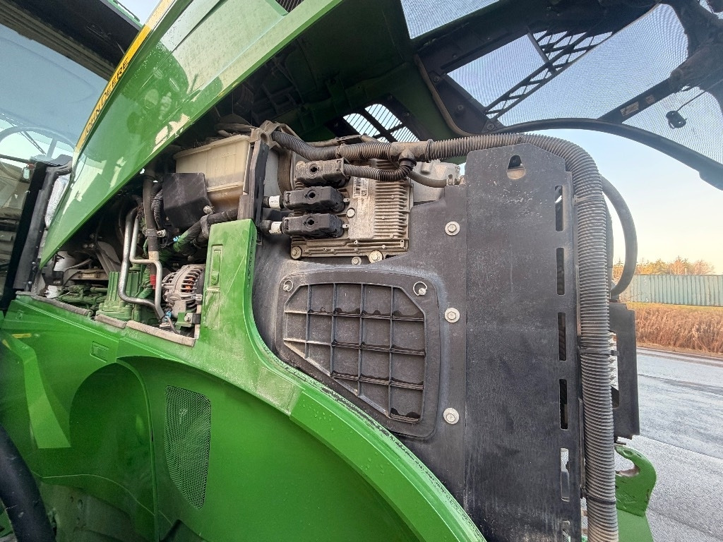 Lease a John Deere 7290 R  John Deere 7290 R: picture 36