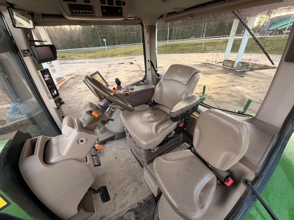 Lease a John Deere 7290 R John Deere 7290 R: picture 39 Lease a John Deere 7290 R John Deere 7290 R: picture 39