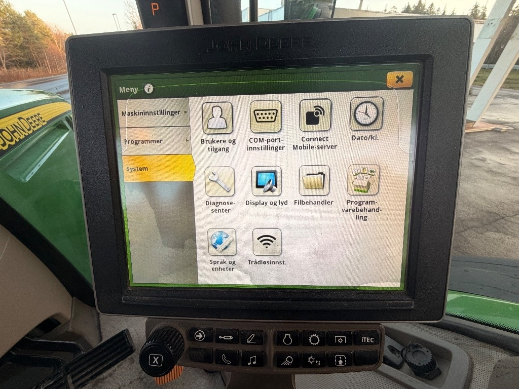 Lease a John Deere 7290 R John Deere 7290 R: picture 50 Lease a John Deere 7290 R John Deere 7290 R: picture 50