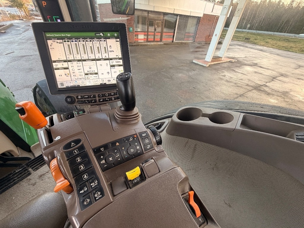 Lease a John Deere 7290 R John Deere 7290 R: picture 47 Lease a John Deere 7290 R John Deere 7290 R: picture 47